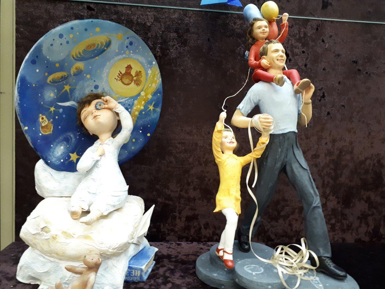 В Саратовском областном музее краеведения открыли выставку «космических» кукол